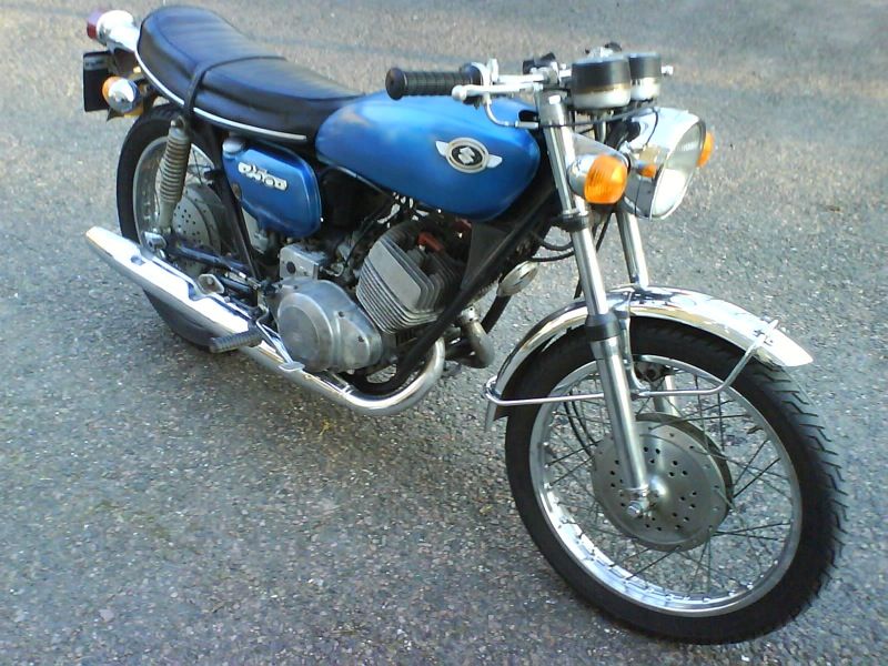 File:Suzuki T250 01.jpg