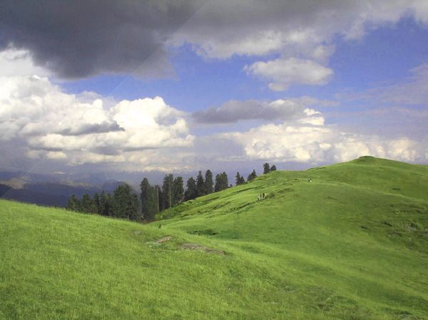 File:Toli Pir landscape (6).jpg