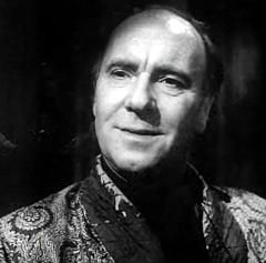 File:Ralph Richardson trailer.jpg