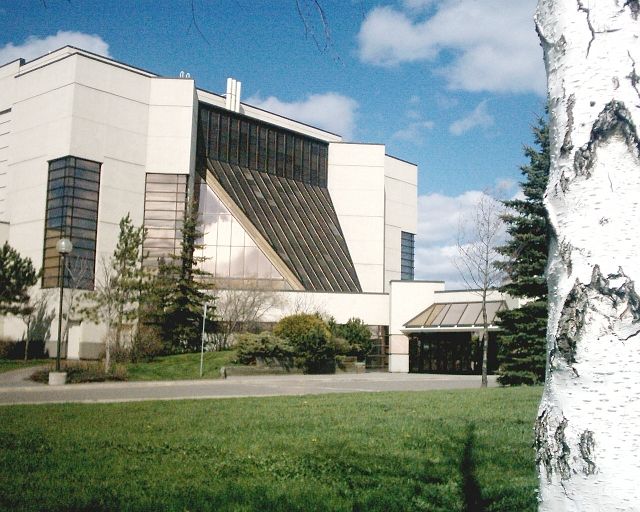 File:Thunder Bay Community Auditorium Front.jpg