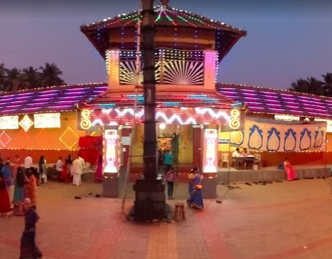 File:Vitla Panchalingeshwara Temple .jpg