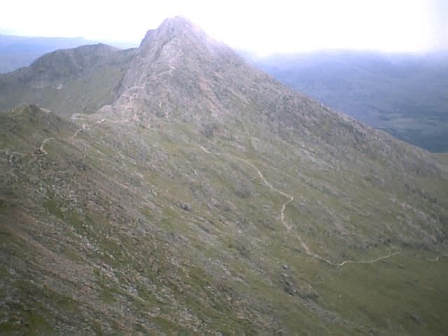 File:Y Lliwedd next to Snowdon.jpg