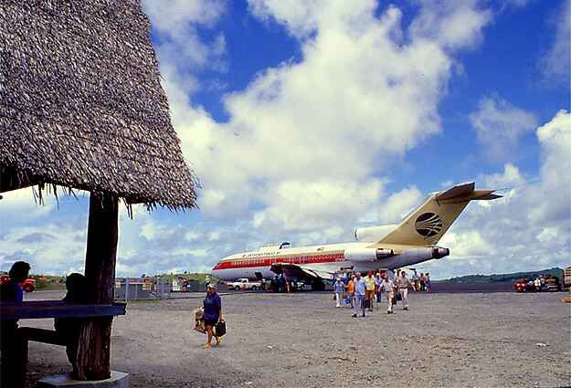 File:Air Micronesia Jet aircraft.jpg