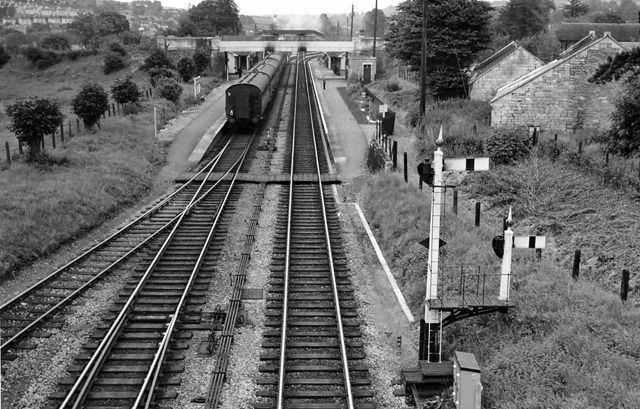 File:Bathampton Station 1770346 8ced2f0c.jpg