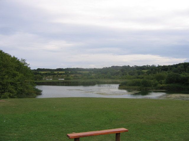 File:Cosmeston Lake.jpg