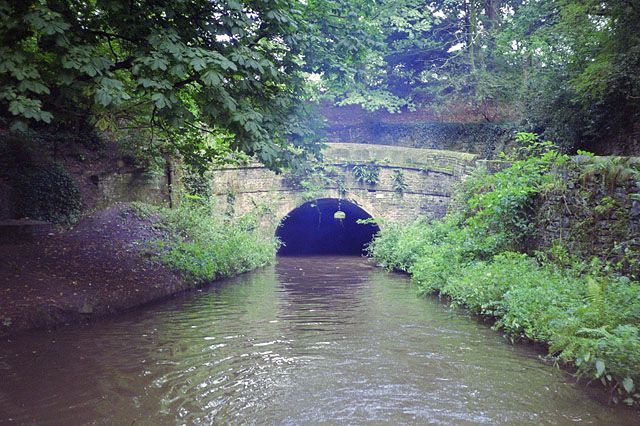 File:Hydebank Tunnel, west entrance.jpg