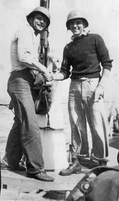 File:Kesnick and Guzda on USS PC-552.jpg