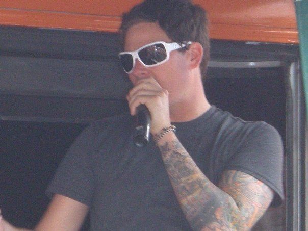 File:Tomdelonge.jpg