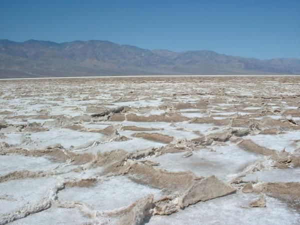 File:Badwater Death Valley.jpg