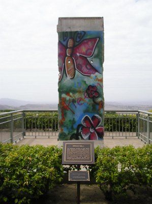 File:Berlin Wall at the Reagan Library.jpg