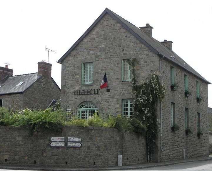 File:Dingé (35) Mairie.jpg