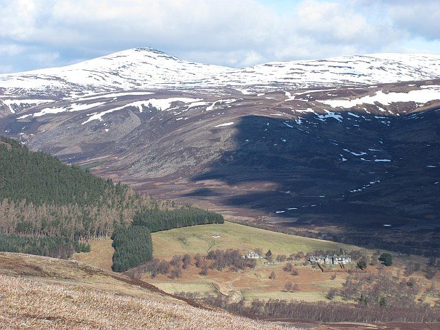 File:Invermark Lodge - geograph.org.uk - 1779722.jpg