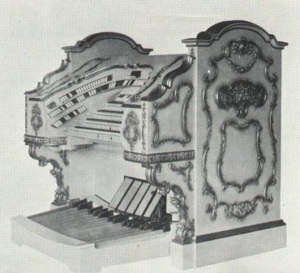 File:Paramount organ factory picture.jpg