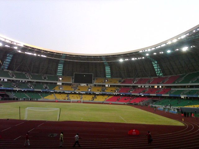 File:Stade olympique de Brazzaville.jpg