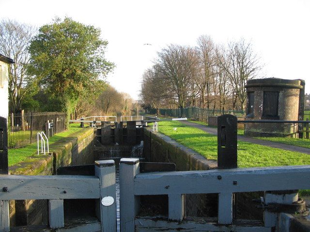 File:Tarvin Lock - geograph.org.uk - 304950.jpg