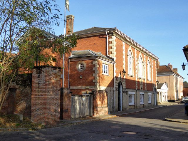 File:Town Hall, Hadleigh (geograph 5606335).jpg