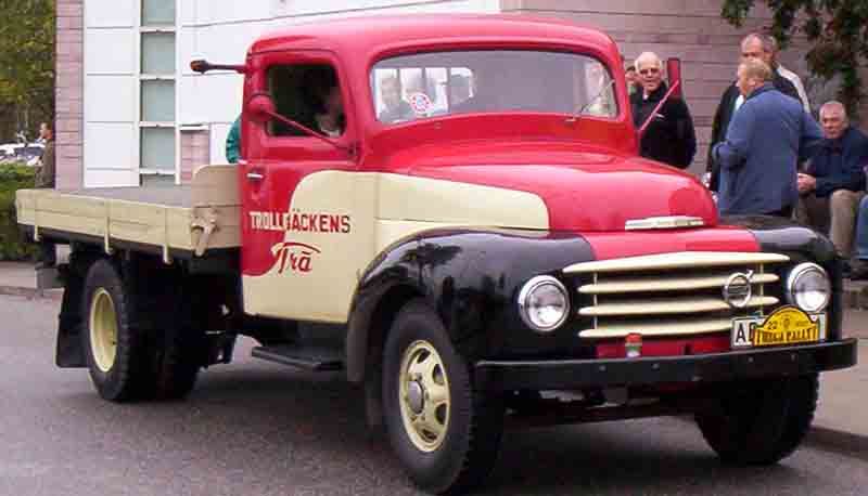 File:Volvo L341 Truck 1952.jpg