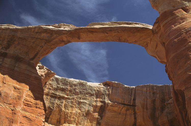 File:East Rim Arch - Rattlesnake Arches BRCW.jpg