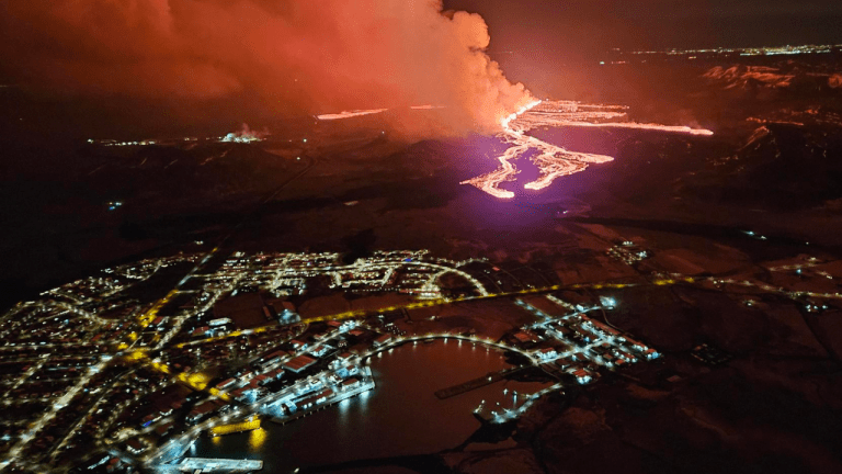 File:Eruption near Grindavík on March 16, 2024.png