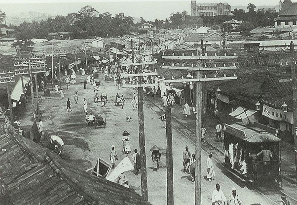 File:Namdaemun in 1905.png