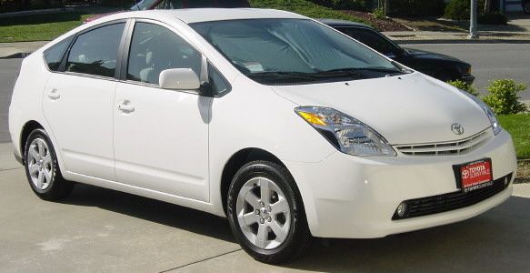 File:Prius2004.JPG