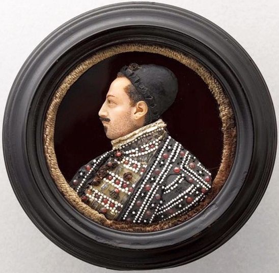 File:Wax miniature of Henry of Valois.jpg