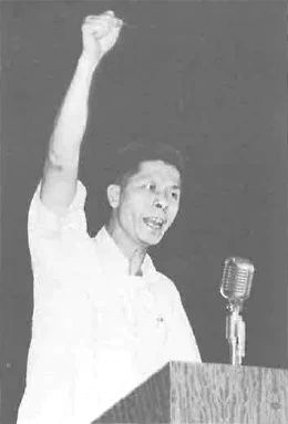 File:Yeung Kwong at a rally in 1967.jpg