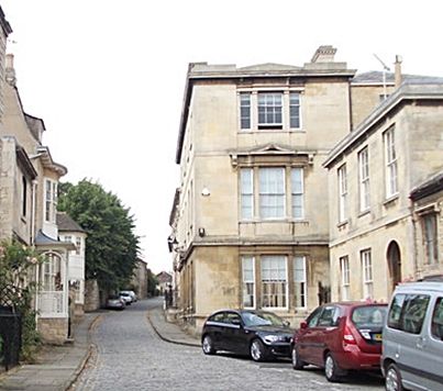 File:14 Barn Hill, Stamford-geograph-3134231.jpg