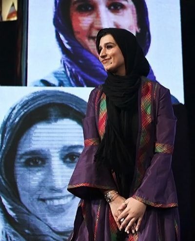 File:Donya Fannizadeh 1.jpg