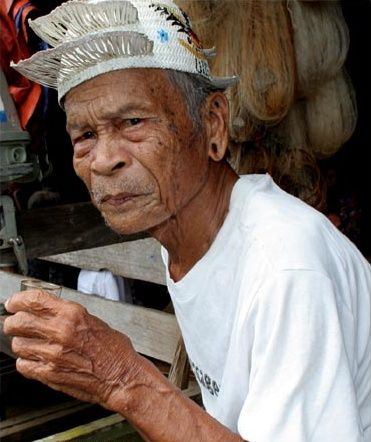 File:Elderly Punan man.jpg