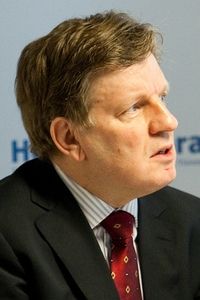 File:Esko Aho (cropped).jpg