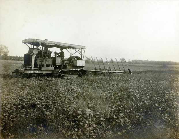 File:Holt Gasoline Caterpillar tractor 1914.jpg