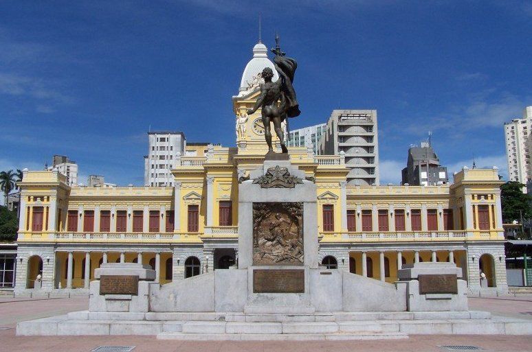 File:PracaEstacaoMonumentoBH (cropped).jpg