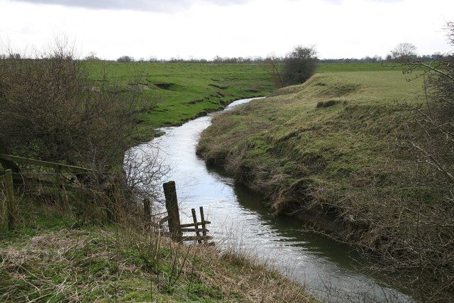 File:River Wiske - geograph.org.uk - 741802.jpg