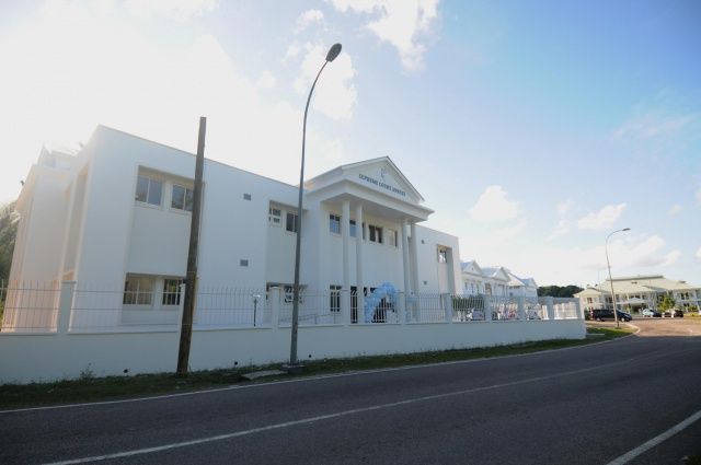 File:Seychelles Supreme Court building.jpg