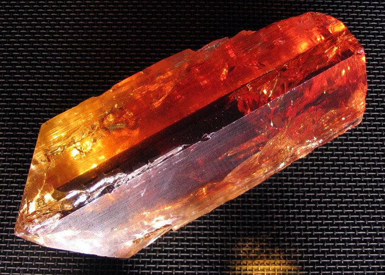 File:Topaz red.jpg