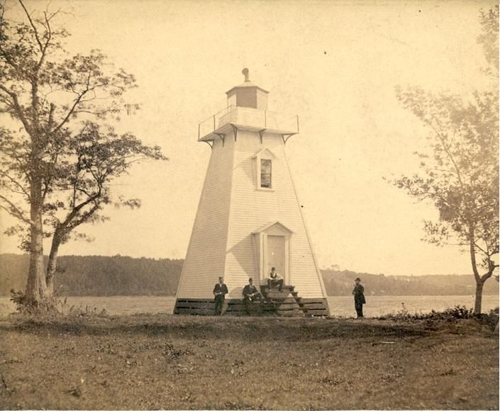 File:Belyeas Point Lighthouse Westfiled 1895.jpg