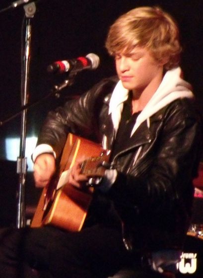 File:Cody Simpson 2010.jpg