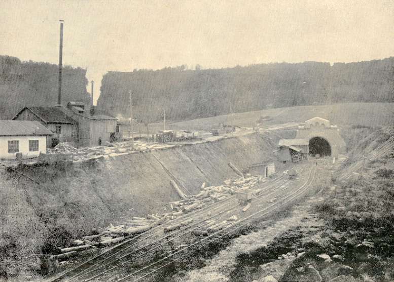 File:Eisenbahntunnel bei Teliu Südseite.PNG