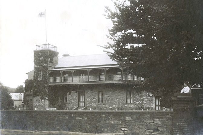 File:Hahndorf College.jpg