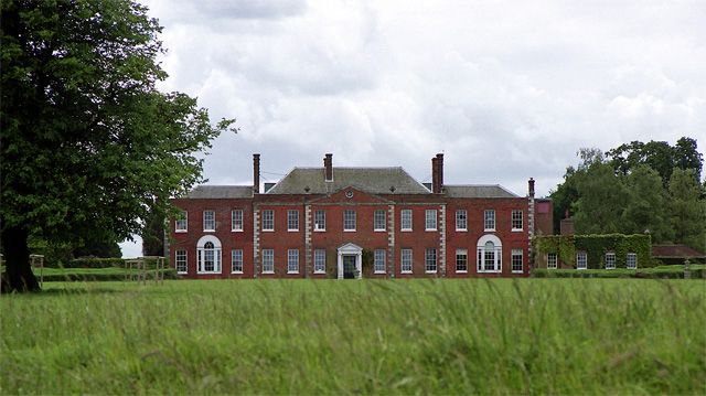 File:Hatley Park, Hatley St George-geograph.org.uk-3341165.jpg