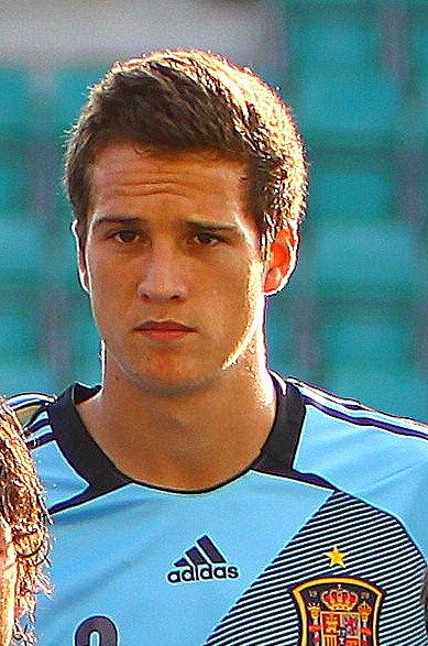 File:Javier Manquillo - Spain U-19 2012.jpg