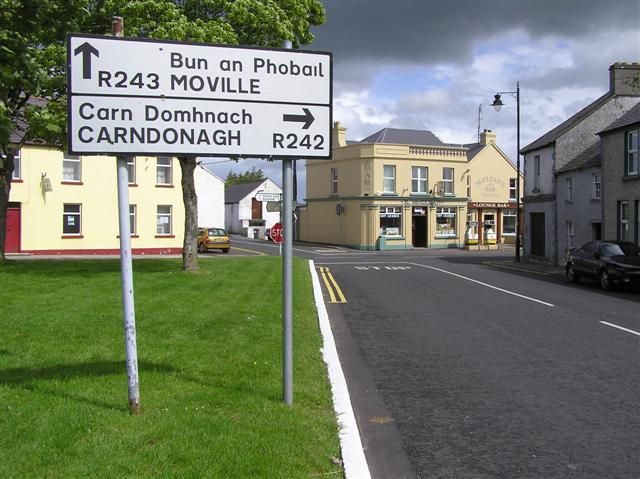 File:R242, Malin - geograph.org.uk - 1330679.jpg