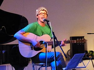 File:Johanchristherschutz-live-at-strobecafe20110805.jpg