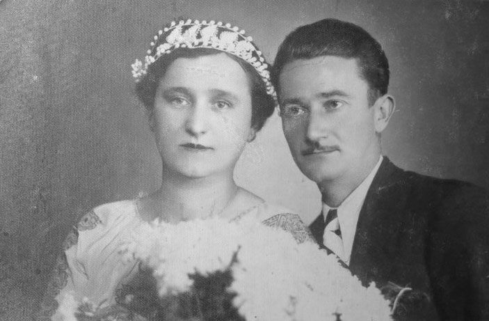 File:Kosara and Momcilo Gavric in 1939.jpg