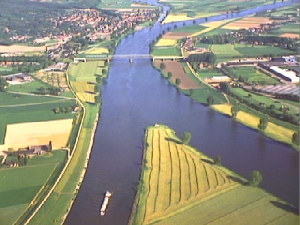 File:Maaswaalkanaal.jpg