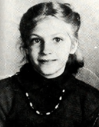 File:Skeeter Davis in 1941.png