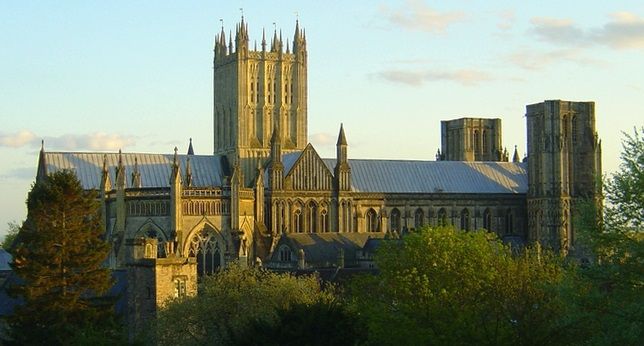 File:Wells Cathedral from the north crop2.JPG