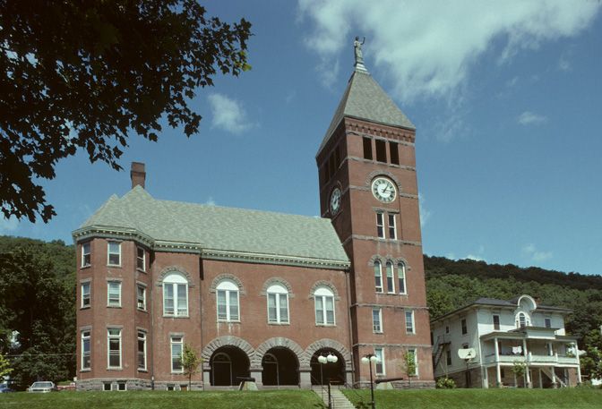 File:Cameron County Courthouse, Emporium, PA.jpg