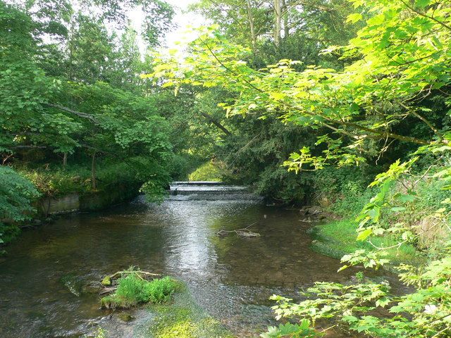 File:Cound Brook from Longnor Bridge.jpg